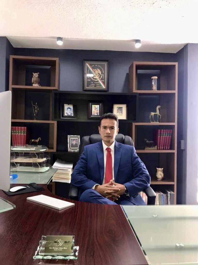 Lic. Enrique López Ríos